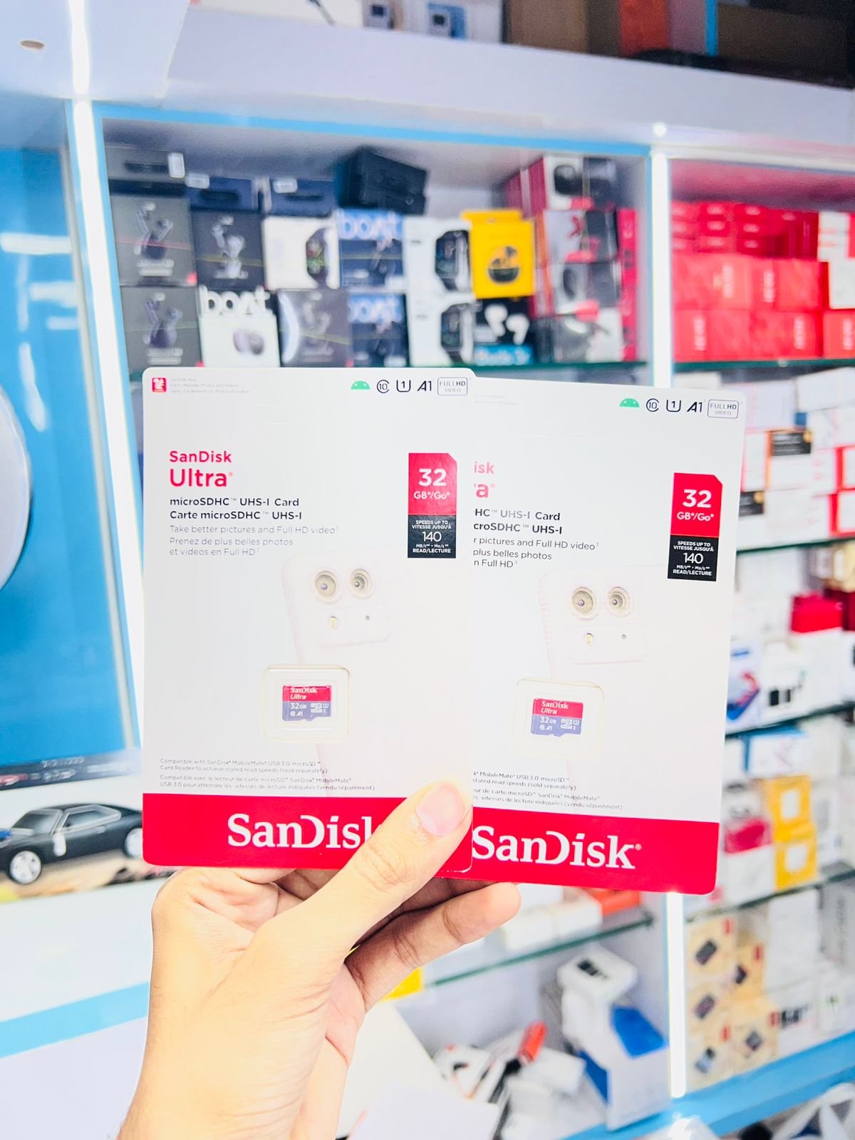 32 GB SANDISK SD CARD